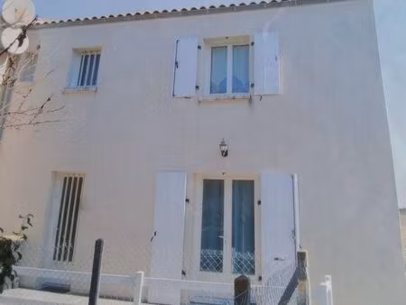 maison meschers 3 chambres