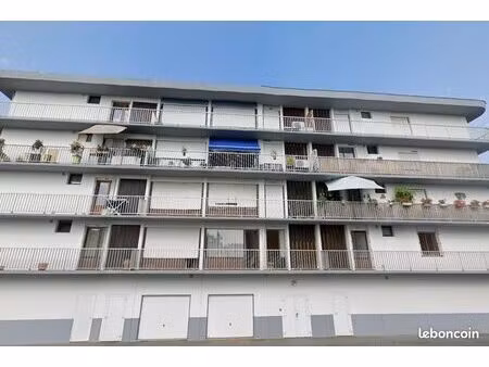 a vendre appartement 2 pièces et garage