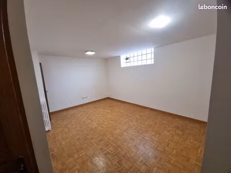 bureau de 35 m² avec box de 25 m² – champigny-sur-marne