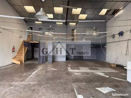 local industriel 255 m²