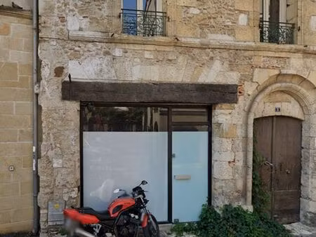 local commercial 24m² + réserve - centre bergerac - 400 hc