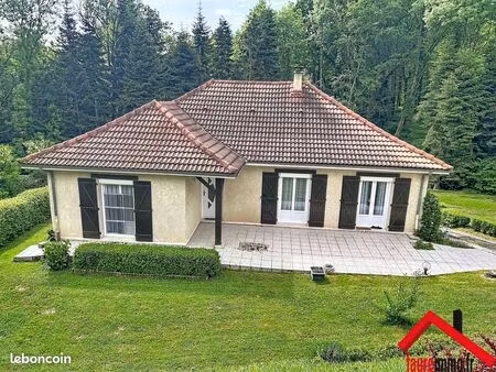 maison 6 pièces 145 m²