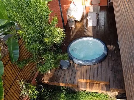 location maison en bois avec jacuzzi