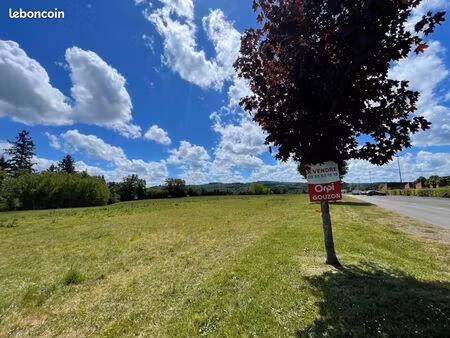 terrain 709 m² boussac