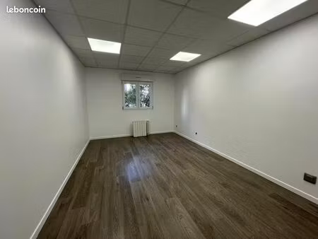 bureau 176 m²