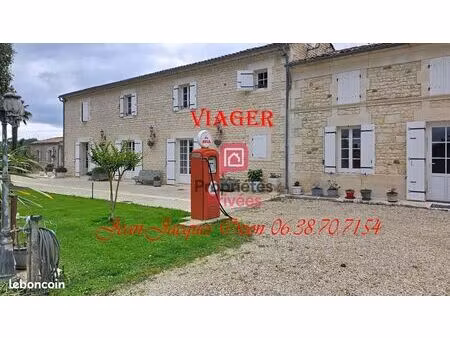 maison 11 pièces 360 m²