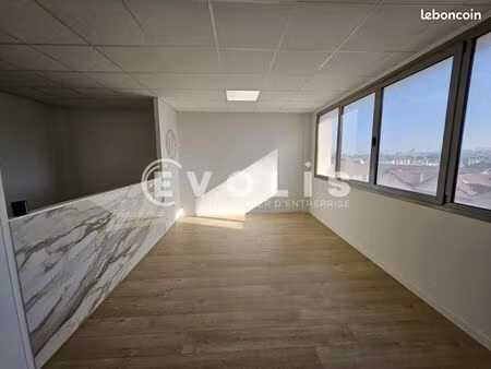 bureaux 278 m²