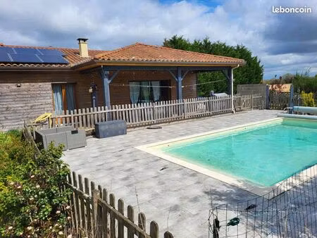 maison écoresponsable avec piscine – cadre familial et nature à aussac‑vadalle