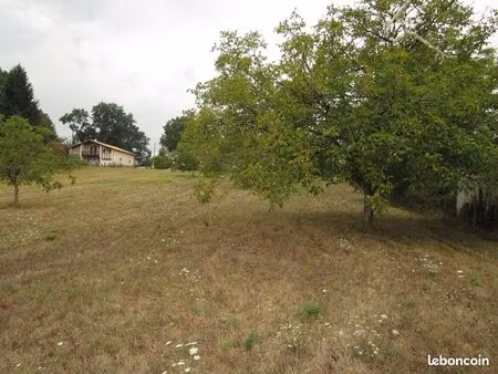 terrain 2 482 m² douzillac