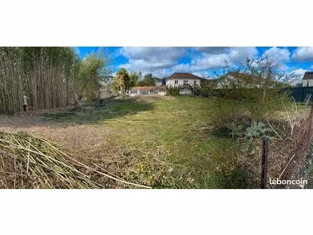 terrain à bâtir 547m²