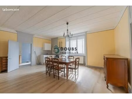 appartement 4 pièces 150 m²