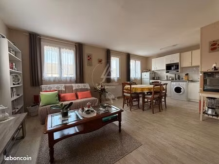 appartement 1 pièce 45 m²