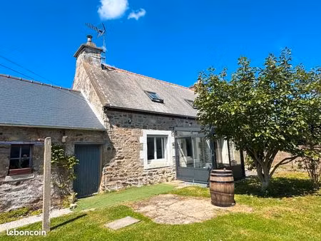 maison en pierre proche mer