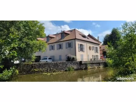 loue studio 17 m2 au bord de l'armençon