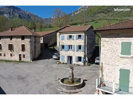 maison 5 pièces 108 m²