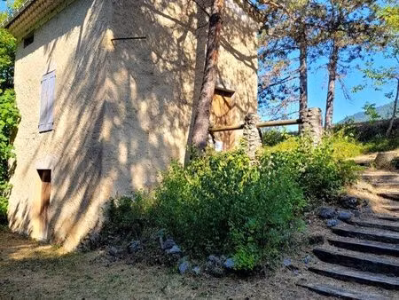 cabanon sur terrain de loisir