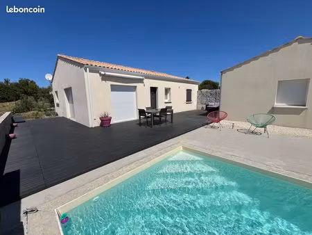 maison neuve avec piscine