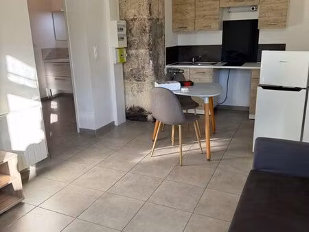 cv cognac t1 meublé avec parking sécurisé