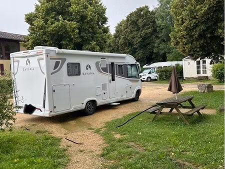 cherche garage camping-car