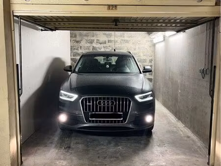 garage fermé sécurisé