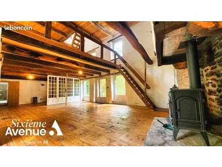 longère 8 pièces 355 m²