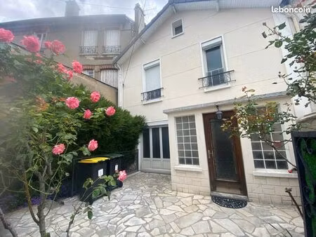 maison 6 pièces 122 m²