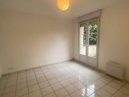 studio à louer - maintenon centre