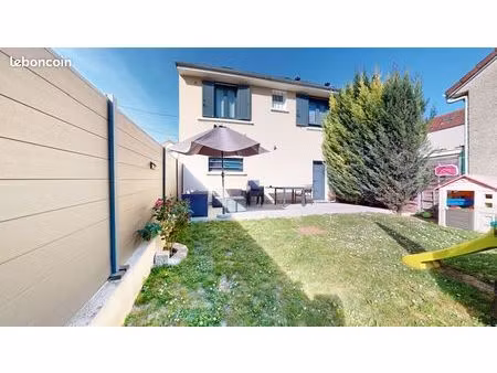 maison 3 pièces 81 m²
