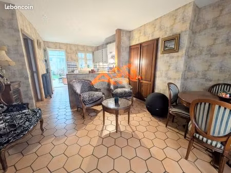 maison de ville 7 pièces 130 m²