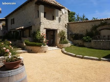 maison en pierre
