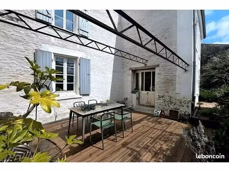 maison de ville 5 pièces 160 m²
