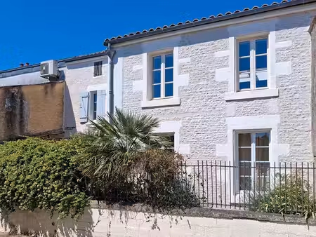maison de ville 6 pièces 160 m²