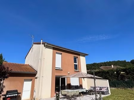 villa 4 pièces 90m2