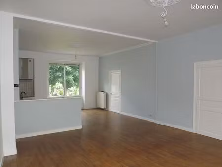 logement de 82 m2 en rez-de-chaussée avec jardin