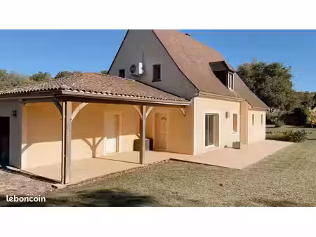 à vendre – maison familiale avec parc arboré – sainte-mondane