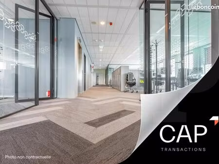 bureaux 585 m²