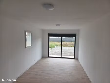 bureaux de 9m² à 20m² et dépôts  box de 30m² à 53m² disponibles en location