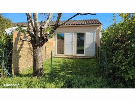 maisonnette avec jardin