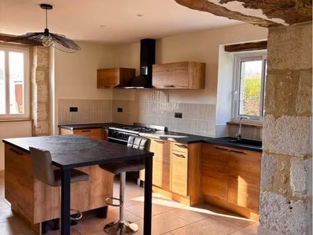 maison en pierre à louer