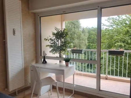 chambre privée dans appartement partagé université cergy-pontoise - rer a cergy-préfecture