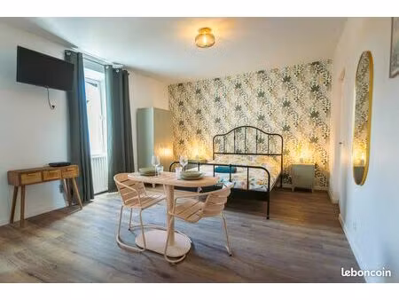 studio meublé de 23m2  rénové à neuf