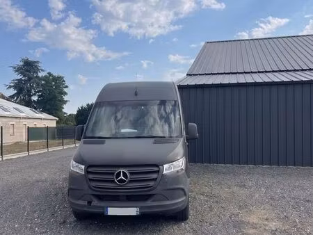 parking véhicules utilitaires/ fourgon/ food truck
