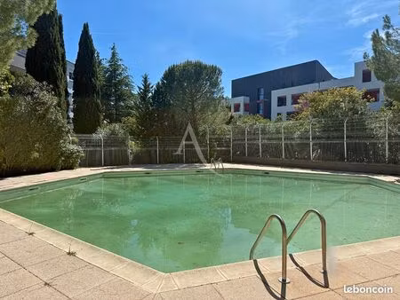 studio 1 pièce 24 m²
