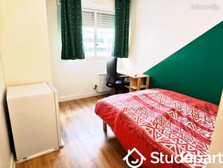 chambre 1 pièce 12 m²