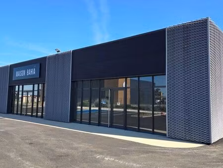 local pour commerce ou bureaux de 164m2
