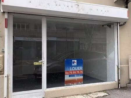 local commercial 34 m²