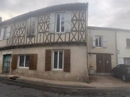 à vendre maison secteur bouquerie