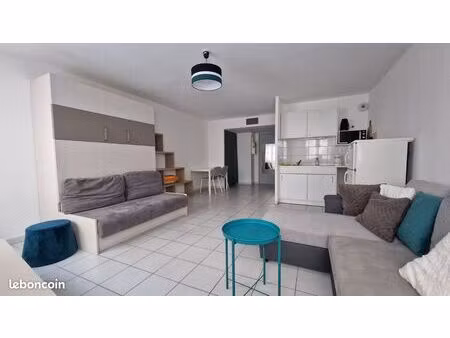 studio lumineux 33m²  ascenseur  proche gare st roch  rue calme