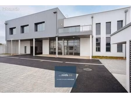 bureaux 820 m² lagord