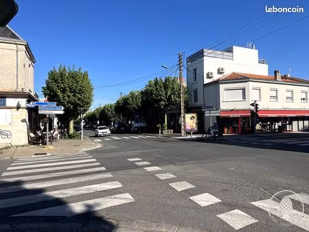 local 159 m² la rochelle